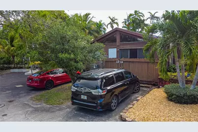 11316 SW 112th Cir Ln E, Miami, FL 33176 - Photo 1