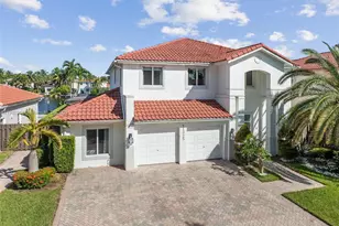 11325 NW 66th St, Doral, FL 33178 - Photo 1