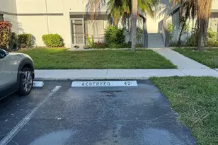 161 Lakeview Dr, Weston, FL 33326 - Photo 1