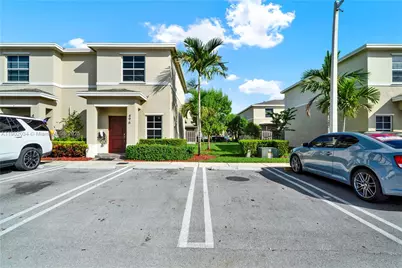 496 NE 4th Ter, Florida City, FL 33034 - Photo 1