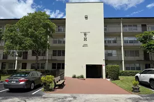 13355 SW 9th Ct, Pembroke Pines, FL 33027 - Photo 1