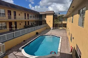 6840 Pembroke Rd, Pembroke Pines, FL 33023 - Photo 1