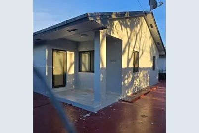 3652 NW 5th St, Miami, FL 33125 - Photo 1