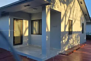 3652 NW 5th St, Miami, FL 33125 - Photo 1