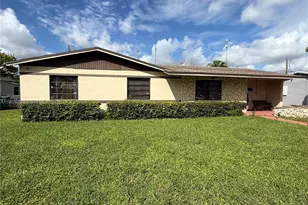 20730 NE Miami Ct, Miami Gardens, FL 33179 - Photo 1