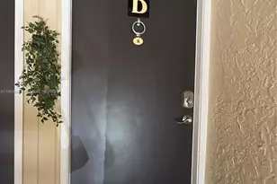 5242 NE 6th Ave Building D 27, Oakland Park, FL 33334 - Photo 1