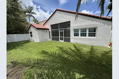 159 Cameron Ct, Weston, FL 33326 - Photo 9