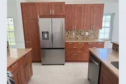 159 Cameron Ct, Weston, FL 33326 - Photo 5