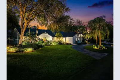 7620 SW 170th St, Palmetto Bay, FL 33157 - Photo 1