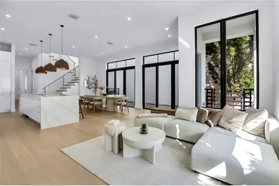 8013 NW 42nd St, Doral, FL 33166 - Photo 1