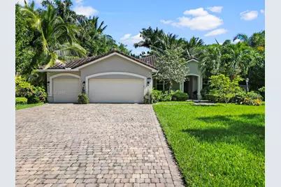 2101 NW 15th Ter, Homestead, FL 33030 - Photo 1