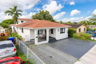 270 NW 40th Ct, Miami, FL 33126 - Photo 1