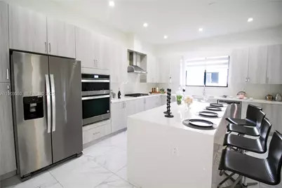 4335 NW 81st Ave, Doral, FL 33166 - Photo 1