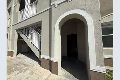 1651 SE 28th Ct #102, Homestead, FL 33035 - Photo 1