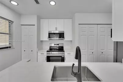10035 Winding Lake Rd #204, Sunrise, FL 33351 - Photo 1