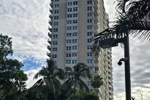 770 Claughton Island Dr, Miami, FL 33131 - Photo 1