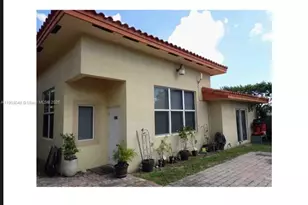 2577 NE 184th Terrace, North Miami Beach, FL 33160 - Photo 1