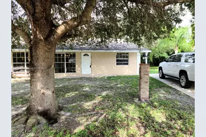 395 SE Norfolk Blvd #395, Stuart, FL 34997 - Photo 1