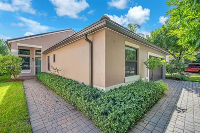 225 E Bayridge Dr, Weston, FL 33326 - Photo 1