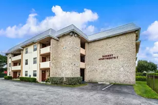 8951 SW 72nd St, Miami, FL 33173 - Photo 1