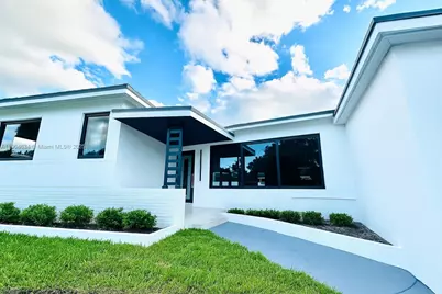 20 NE 135th St, North Miami, FL 33161 - Photo 1