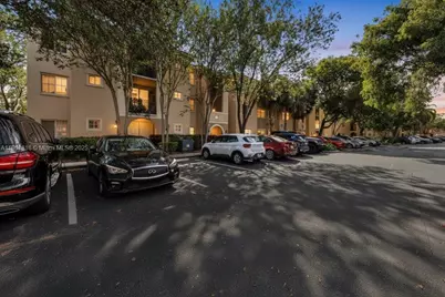 2516 Centergate Dr #303, Miramar, FL 33025 - Photo 1