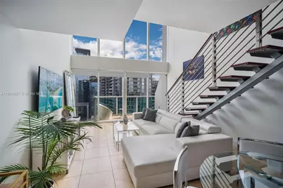 41 SE 5th St #2414, Miami, FL 33131 - Photo 1