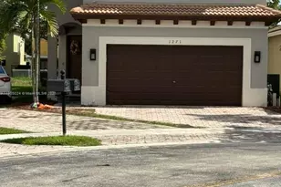 1271 NE 40th Rd, Homestead, FL 33033 - Photo 1