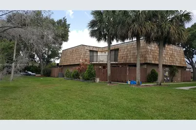 8137 S Coral Cir, North Lauderdale, FL 33068 - Photo 1