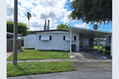 21760 NW 3rd St, Pembroke Pines, FL 33029 - Photo 1