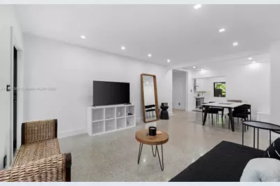 829 SW 4th Ct, Fort Lauderdale, FL 33312 - Photo 1