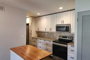 124 NE 19th Ct, Wilton Manors, FL 33305 - Photo 1