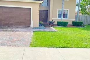 1906 SE 18th St, Homestead, FL 33035 - Photo 1