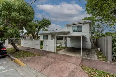7830 Hawthorne Ave, Miami Beach, FL 33141 - Photo 1