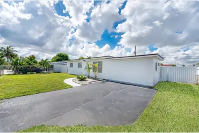 5420 NW 182nd St, Miami Gardens, FL 33055 - Photo 1