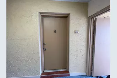 5231 Geneva Way #306, Doral, FL 33166 - Photo 1