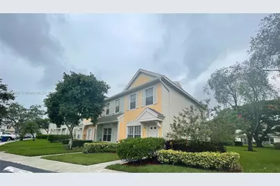 16658 Hemingway Dr, Weston, FL 33326 - Photo 1