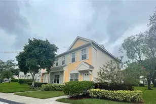 16658 Hemingway Dr, Weston, FL 33326 - Photo 1