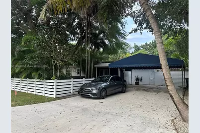 6810 SW 70th Ave, Miami, FL 33143 - Photo 1