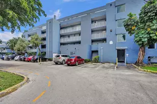 9375 Fontainebleau Blvd, Miami, FL 33172 - Photo 1