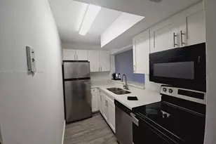 1720 NW N River Dr, Miami, FL 33125 - Photo 1