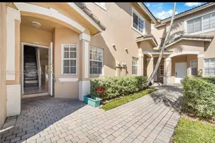 5761 NW 115th Ct, Doral, FL 33178 - Photo 1