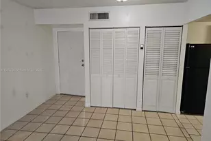 8261 NW 8th St, Miami, FL 33126 - Photo 5