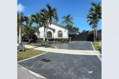 709 SE 13th Ter #709, Homestead, FL 33033 - Photo 1