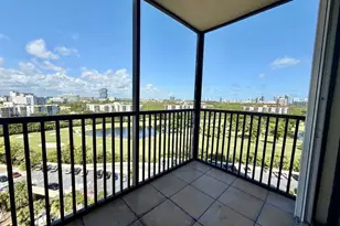 20301 W Country Club Dr, Aventura, FL 33180 - Photo 1