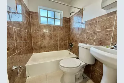 906 SW 7th Ter #1, Hallandale Beach, FL 33009 - Photo 7