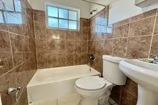 906 SW 7th Terrace, Hallandale Beach, FL 33009 - Photo 7