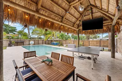 1220 E Hawthorne Cir, Hollywood, FL 33021 - Photo 1