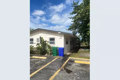 2861 NW 15th Ct #2, Fort Lauderdale, FL 33311 - Photo 1