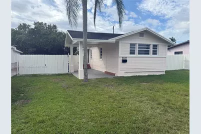 8242 SW 43rd Ter, Miami, FL 33155 - Photo 1